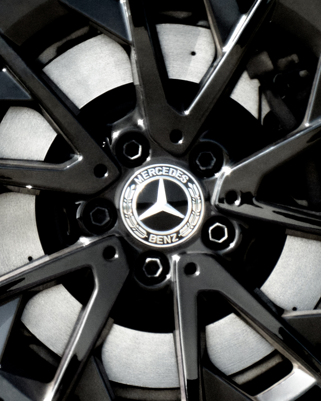 Mercedes Benz FH39 by Thibaut Grevet — 15/15
