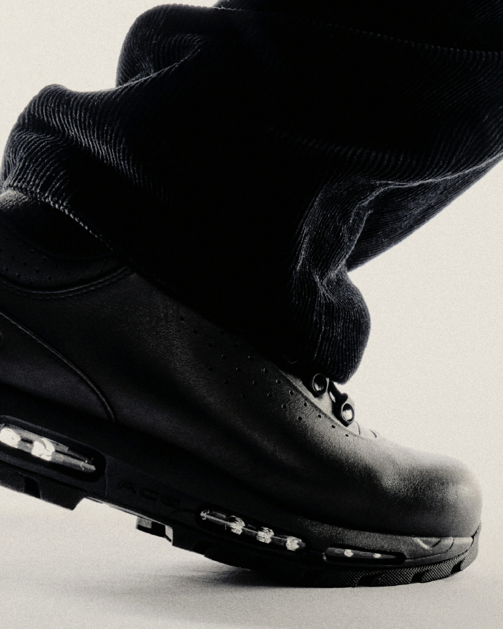 Nike SNKRS Goadome — 5/7