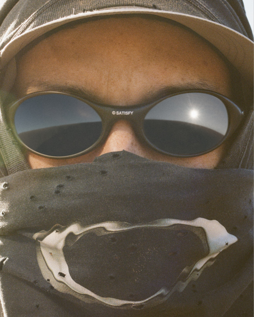 Satisfy x Oakley by David and Douglas — 1/26