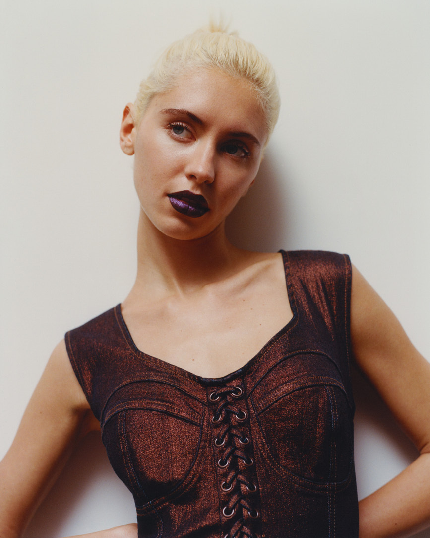 Vogue France Iris by Laura Jane Coulson — 1/23